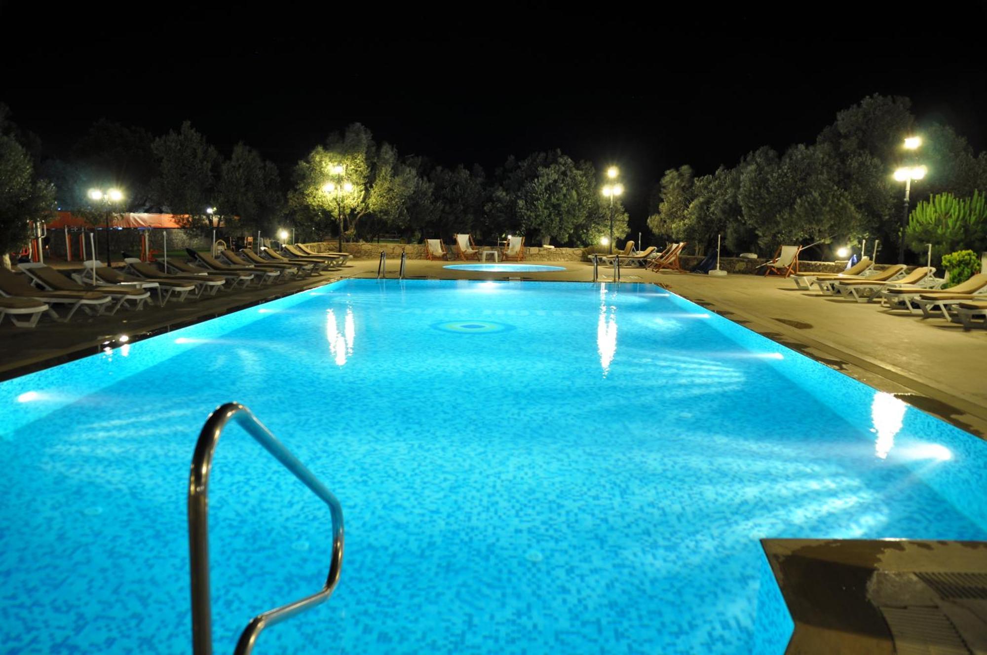 Assos Park Hotel Exterior foto